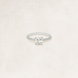 Princess solitaire ring met zijdiamanten - OR5051_