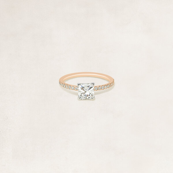 Princess solitaire ring met zijdiamanten - OR5051