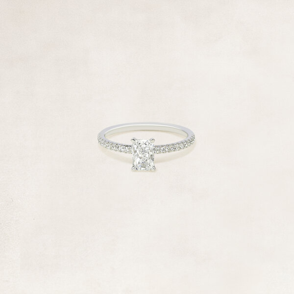 Radiant cut solitaire ring with side diamonds -  OR5077