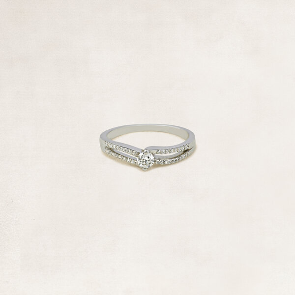 Briljant solitaire ring (0.18ct) met zijdiamanten (0.11ct) - OR6254