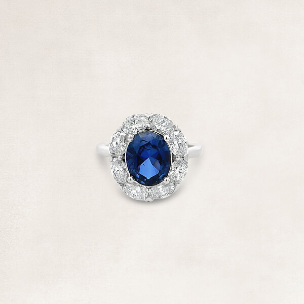 Golden ring with sapphire and diamond - OR74931