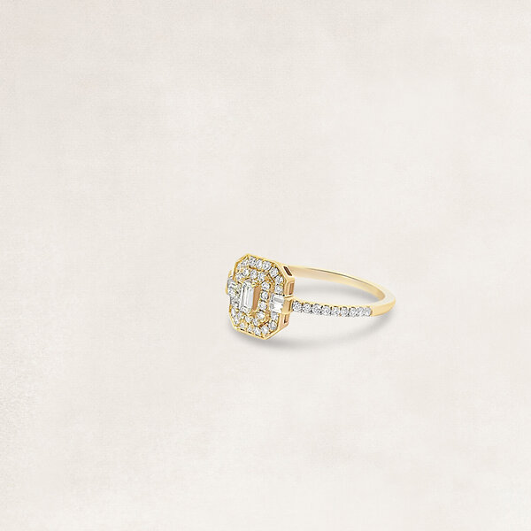 Golden ring with diamond - OR75662