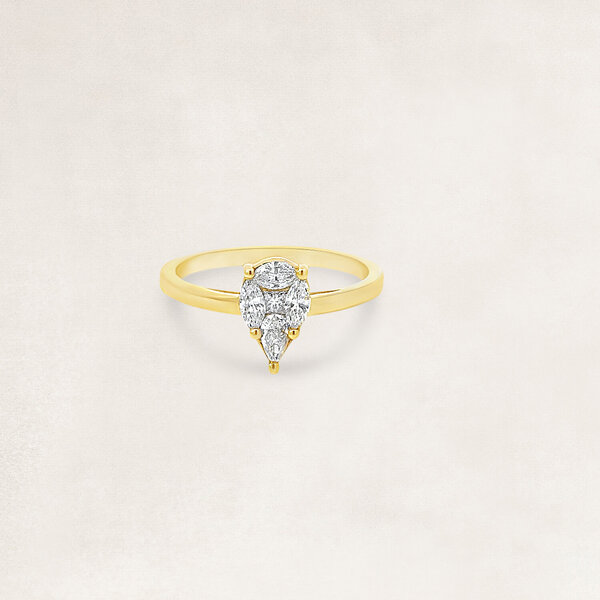 Golden ring with diamond - OR70389