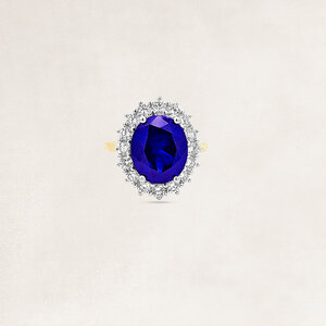 Golden ring with sapphire and diamond - OR74932